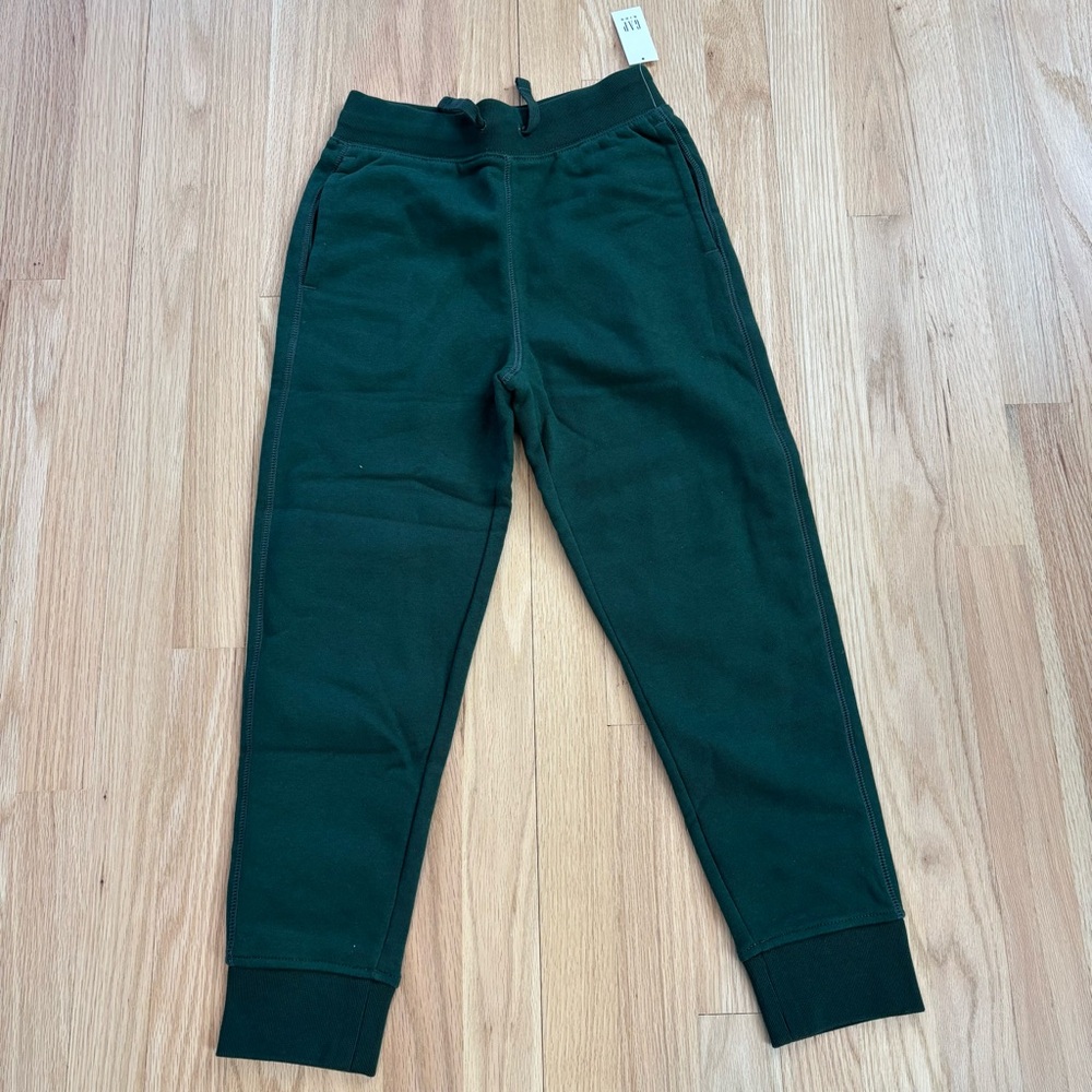 NWT GAP Kids Green Jogger Pants, Sz M (8)